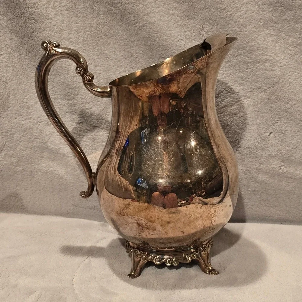 Vintage‎ FB Rogers Silver Co 1883 Footed Silver Plate Water Pitcher Ice Guard